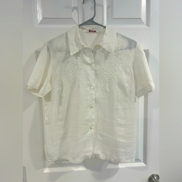 Vintage Tops - Vintage Hand Embroidered 100% Linen Button Down Short Sleeve Shirt Ivory White